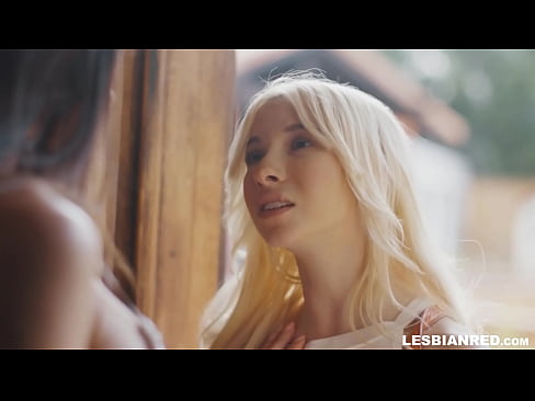 ❤️ A lány néhány hónap után hazajön, és végül a mostohaanyja punciját eszik. ❤️ Porno at hu.hentaisea-com.ru ❤
